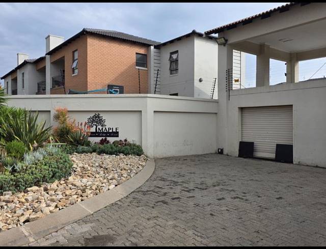 2 BEDROOM APARTMENT FOR SALE IN POMONA